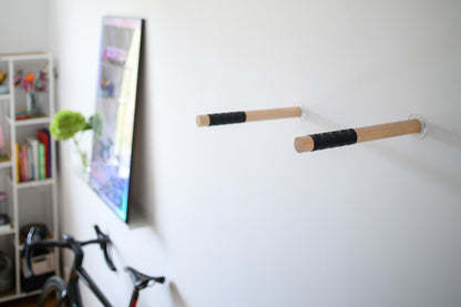 Close-up of bike wall hook mounting bracket – Palkdot